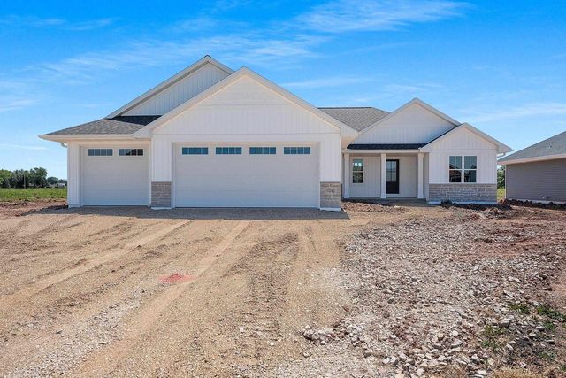 3242 WILLOW ROAD, Green Bay, WI 54311
