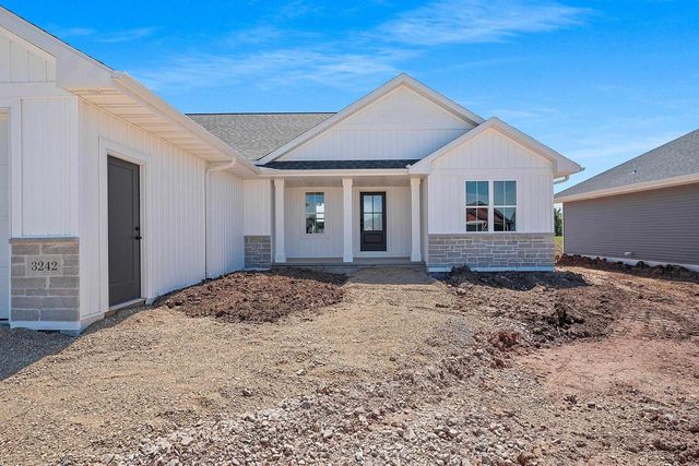 3242 WILLOW ROAD, Green Bay, WI 54311