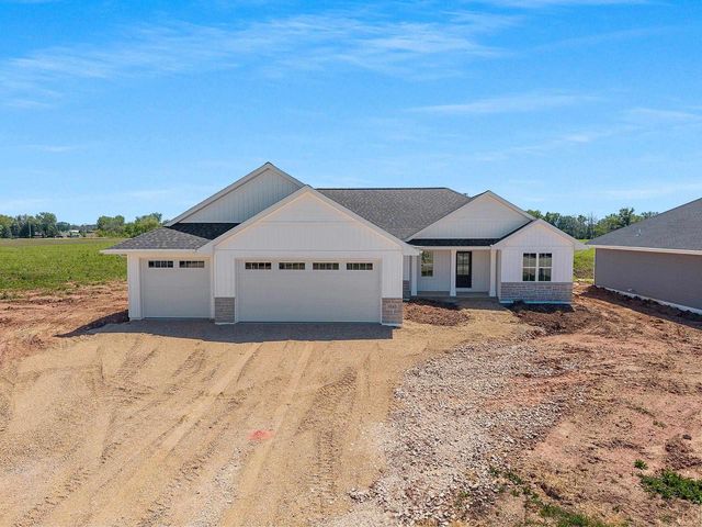 3242 WILLOW ROAD, Green Bay, WI 54311
