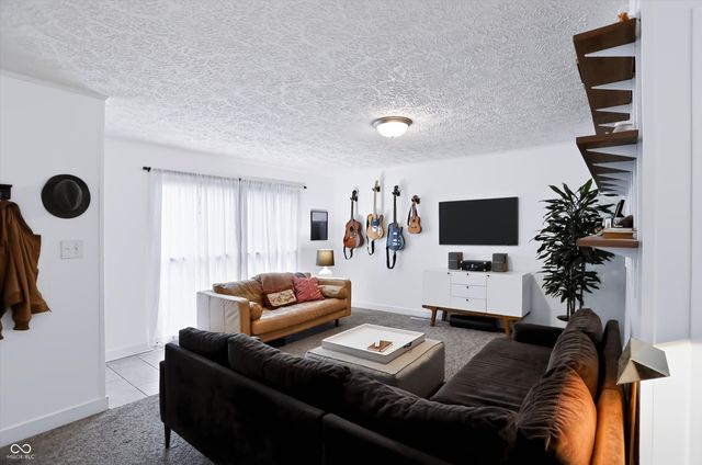 7332 Twin Beech Drive, Indianapolis, IN 46226