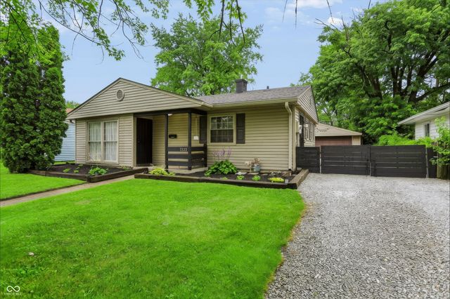 7332 Twin Beech Drive, Indianapolis, IN 46226