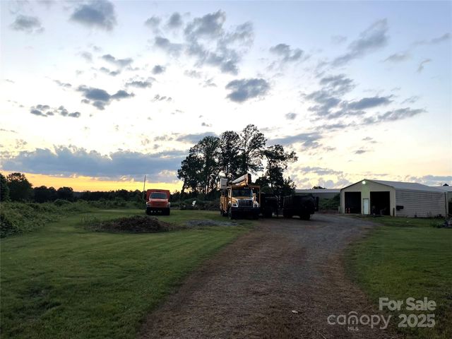 2340 S Point Road, Belmont, NC 28012