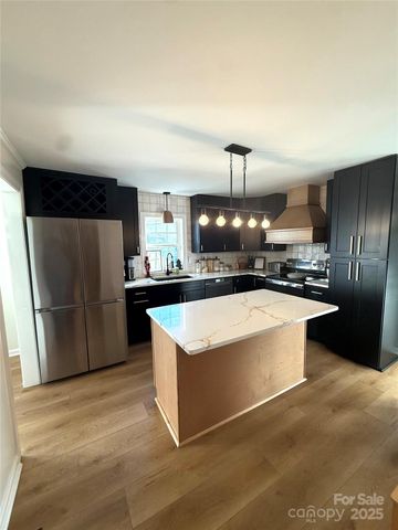 2340 S Point Road, Belmont, NC 28012