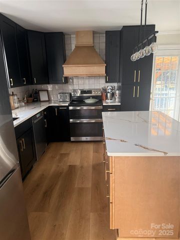 2340 S Point Road, Belmont, NC 28012