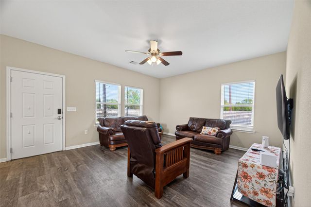 1009 Niagara Street, Houston, TX 77051