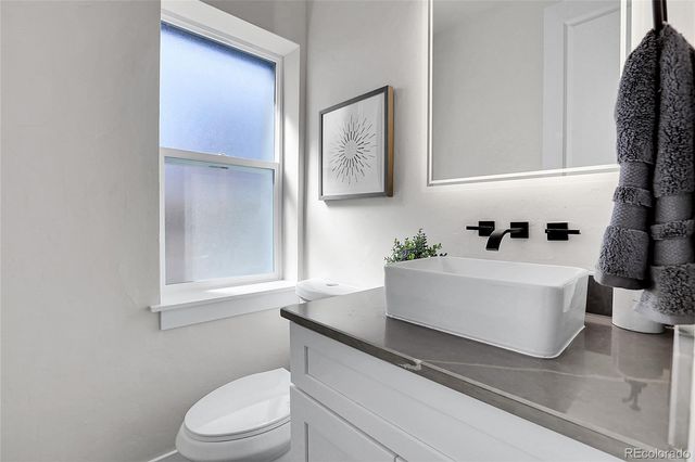 2827 Bellaire Street, Denver, CO 80207