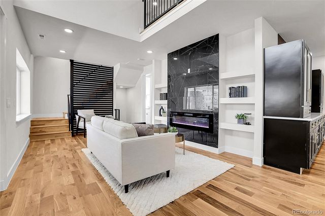 2827 Bellaire Street, Denver, CO 80207