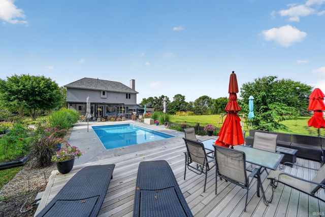 28887 County Road 22, Elkhart, IN 46517