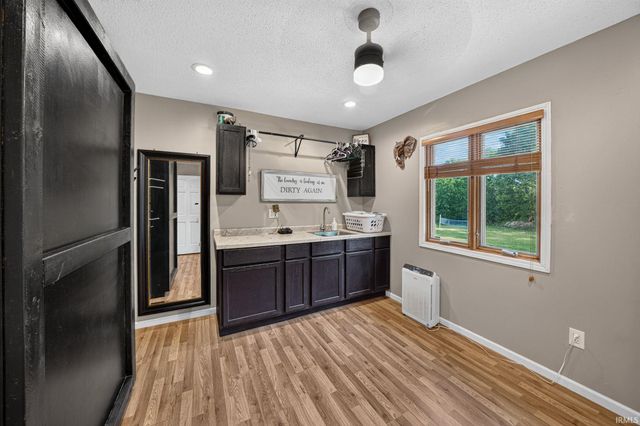 28887 County Road 22, Elkhart, IN 46517