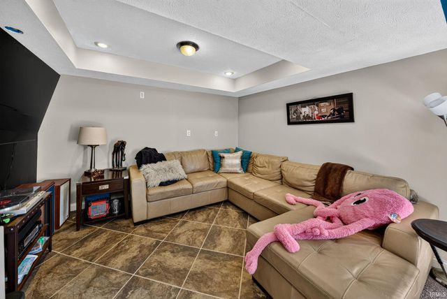28887 County Road 22, Elkhart, IN 46517