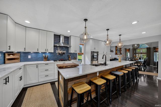 28887 County Road 22, Elkhart, IN 46517