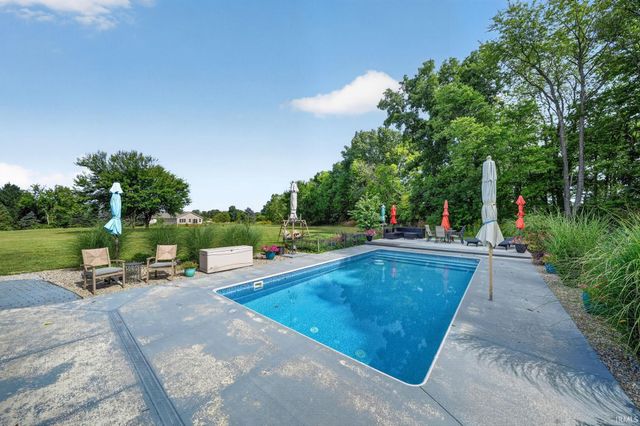 28887 County Road 22, Elkhart, IN 46517
