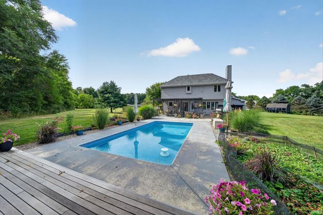 28887 County Road 22, Elkhart, IN 46517