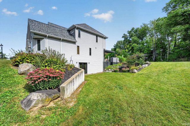 28887 County Road 22, Elkhart, IN 46517