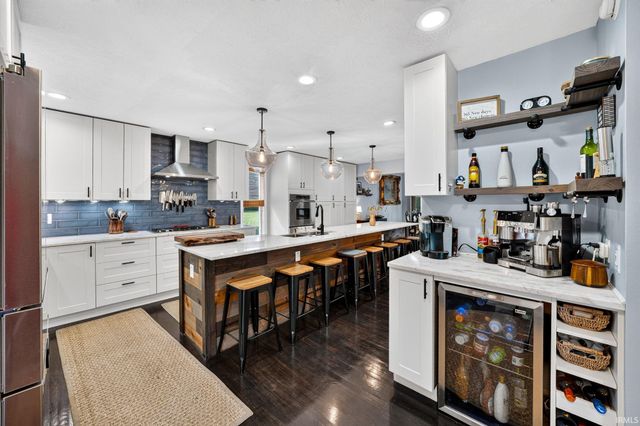 28887 County Road 22, Elkhart, IN 46517