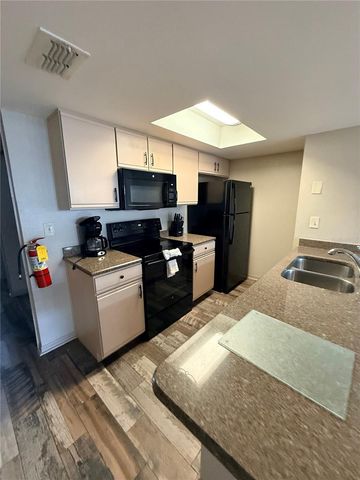 2490 SWEETWATER CLUB CIRCLE 67, Kissimmee, FL 34746
