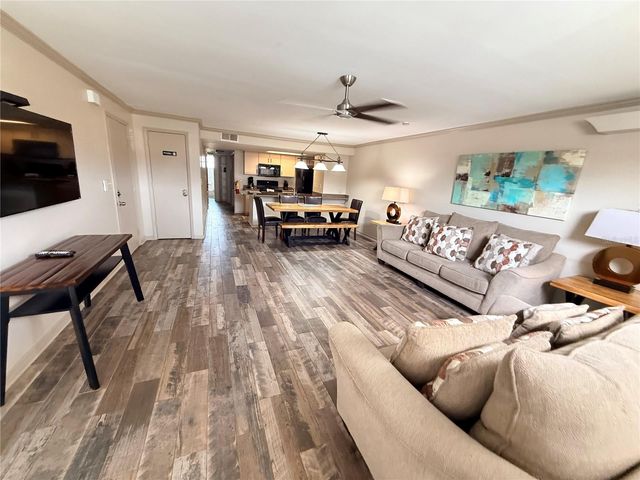 2490 SWEETWATER CLUB CIRCLE 67, Kissimmee, FL 34746
