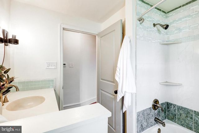 225 LYNBROOKE RD, Springfield, PA 19064