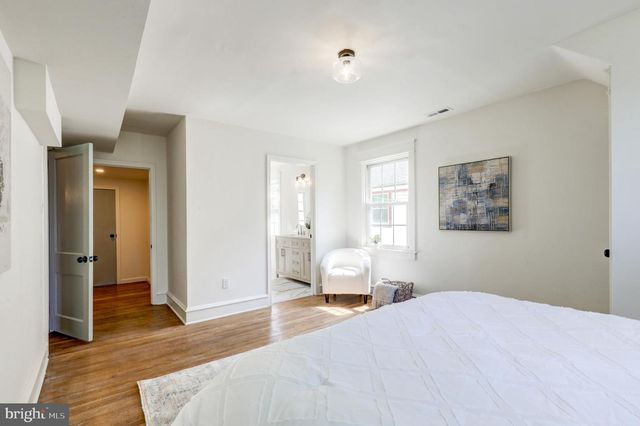 225 LYNBROOKE RD, Springfield, PA 19064