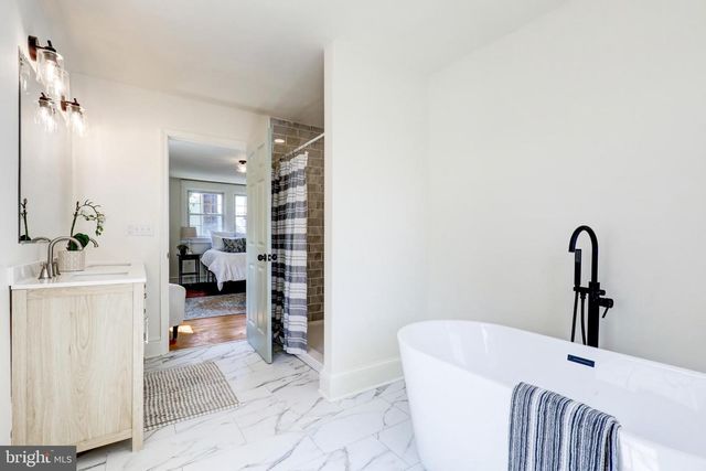 225 LYNBROOKE RD, Springfield, PA 19064