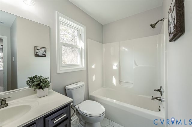 7511 Northford Ln, Chesterfield, VA 23832