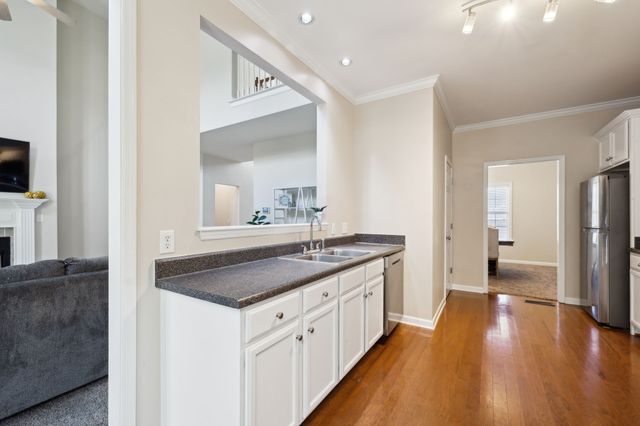 1012 Tulip Blossom Dr, Hermitage, TN 37076