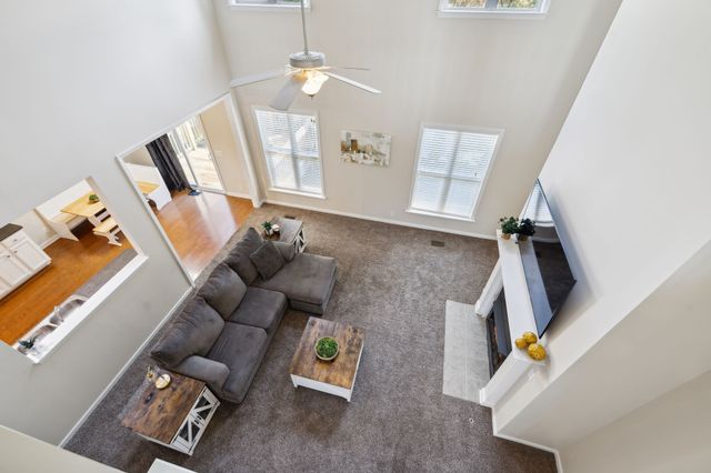 1012 Tulip Blossom Dr, Hermitage, TN 37076