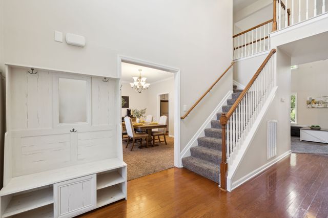 1012 Tulip Blossom Dr, Hermitage, TN 37076
