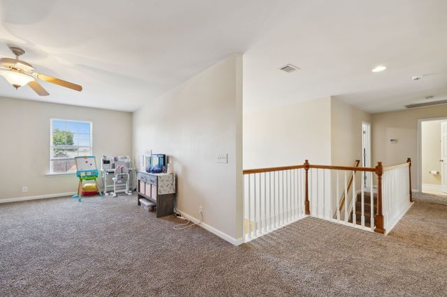 1012 Tulip Blossom Dr, Hermitage, TN 37076