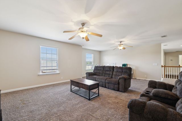 1012 Tulip Blossom Dr, Hermitage, TN 37076