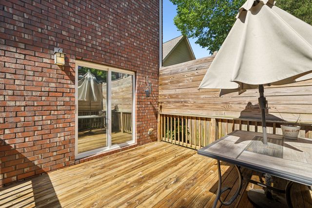 1012 Tulip Blossom Dr, Hermitage, TN 37076
