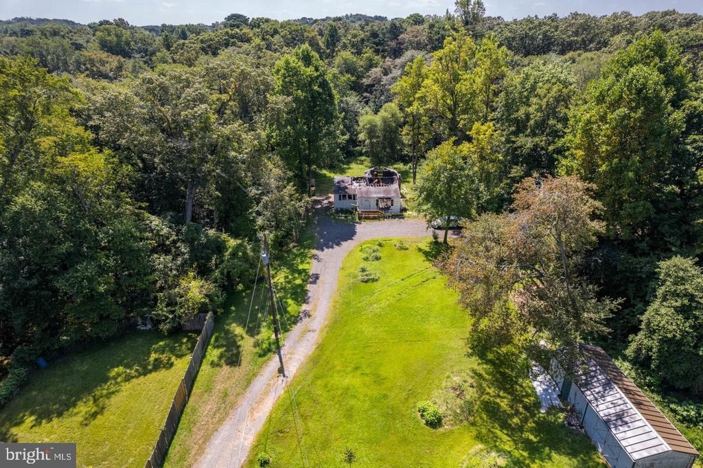 8280 ELVATON RD, Millersville, MD 21108