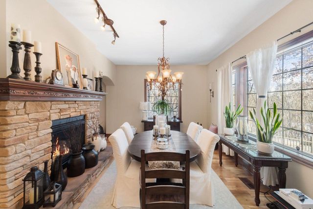 W289S4684 Rockwood TRAIL, Waukesha, WI 53189