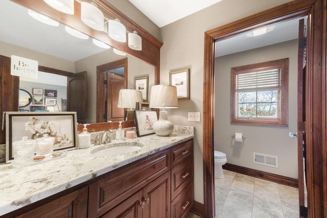 W289S4684 Rockwood TRAIL, Waukesha, WI 53189