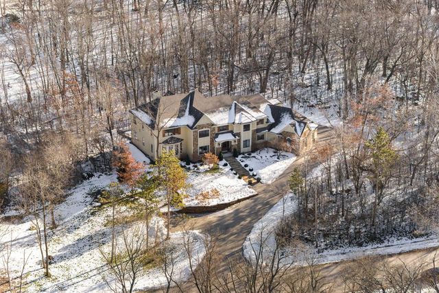 W289S4684 Rockwood TRAIL, Waukesha, WI 53189