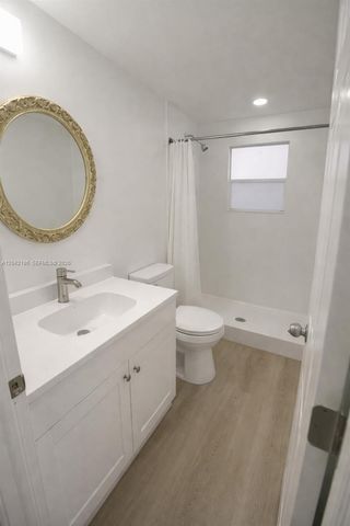 2260 SW 85th Way, Davie, FL 33324
