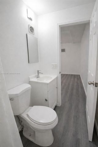 2260 SW 85th Way, Davie, FL 33324