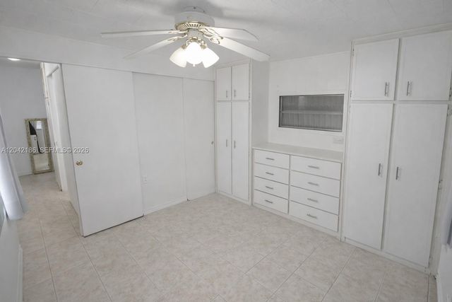 2260 SW 85th Way, Davie, FL 33324