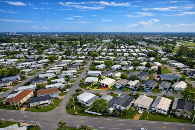 2260 SW 85th Way, Davie, FL 33324