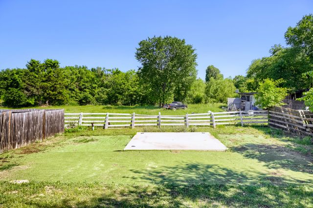 1214 S Belt Line Road, Dallas, TX 75253