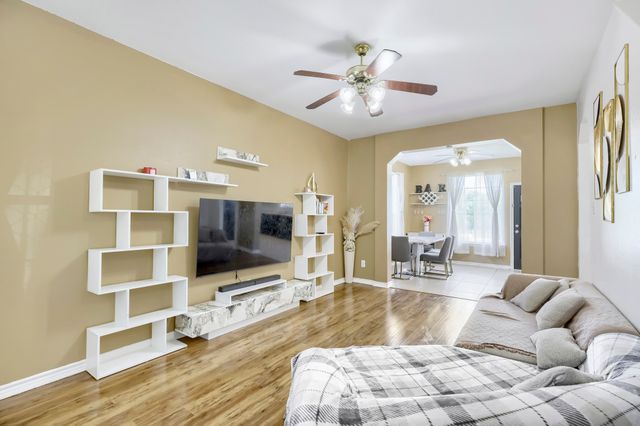 1214 S Belt Line Road, Dallas, TX 75253