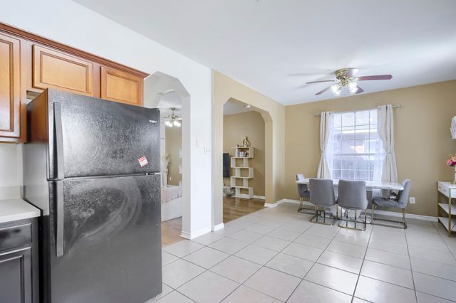1214 S Belt Line Road, Dallas, TX 75253
