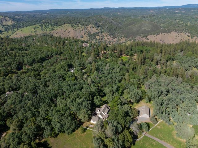 4001 Carlinda, Placerville, CA 95667