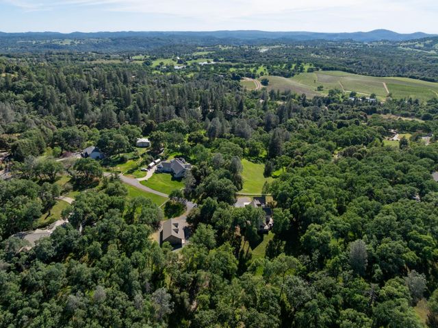 4001 Carlinda, Placerville, CA 95667