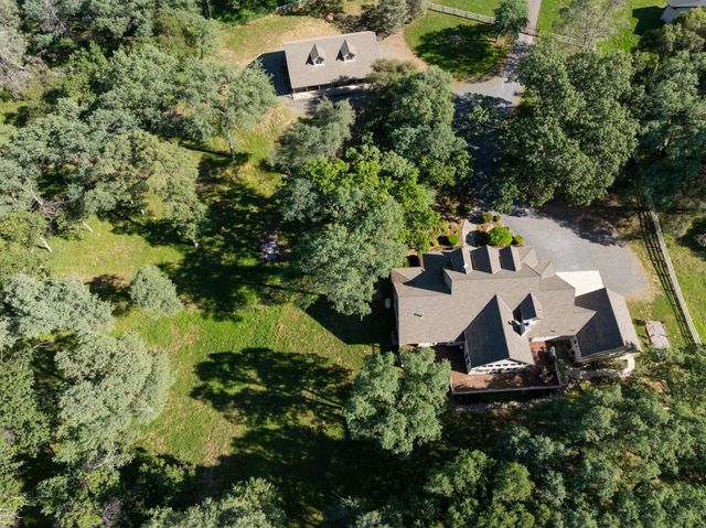 4001 Carlinda, Placerville, CA 95667