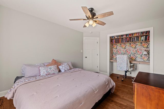 8143 Stonegate Drive, Tinley Park, IL 60487