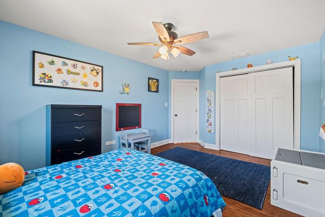 8143 Stonegate Drive, Tinley Park, IL 60487