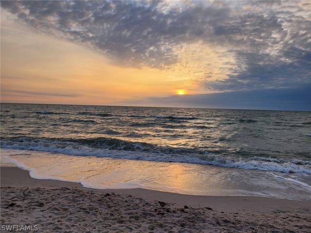 1117 Sweetwater LN 2201, Naples, FL 34110