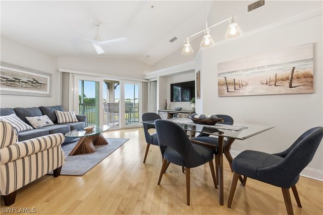 1117 Sweetwater LN 2201, Naples, FL 34110