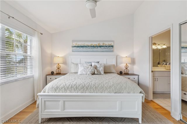 1117 Sweetwater LN 2201, Naples, FL 34110